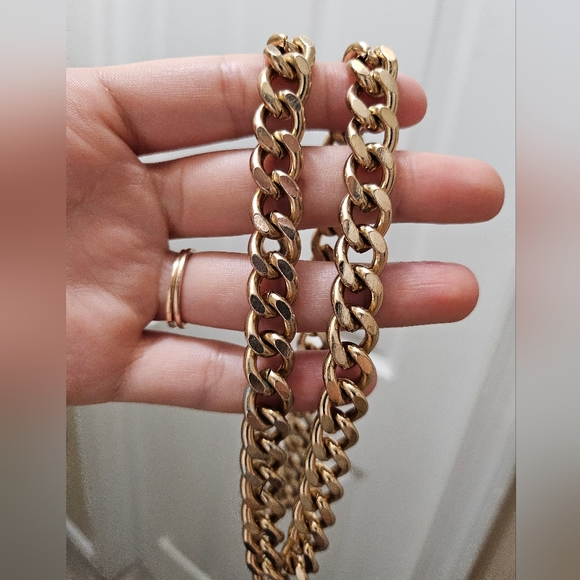 [SOLD]Gold Chain - Picture 4 of 4